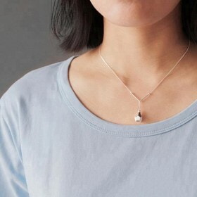 Handmade-Silver-Light-Bulb-gold-necklace-designs (2)